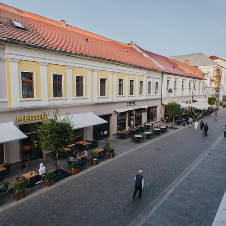 Noo'Vo Central Apartaments Oradea Eksteriør bilde