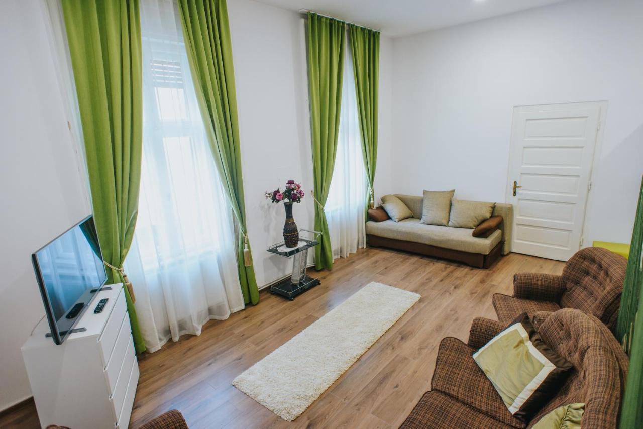 Noo'Vo Central Apartaments Oradea Eksteriør bilde