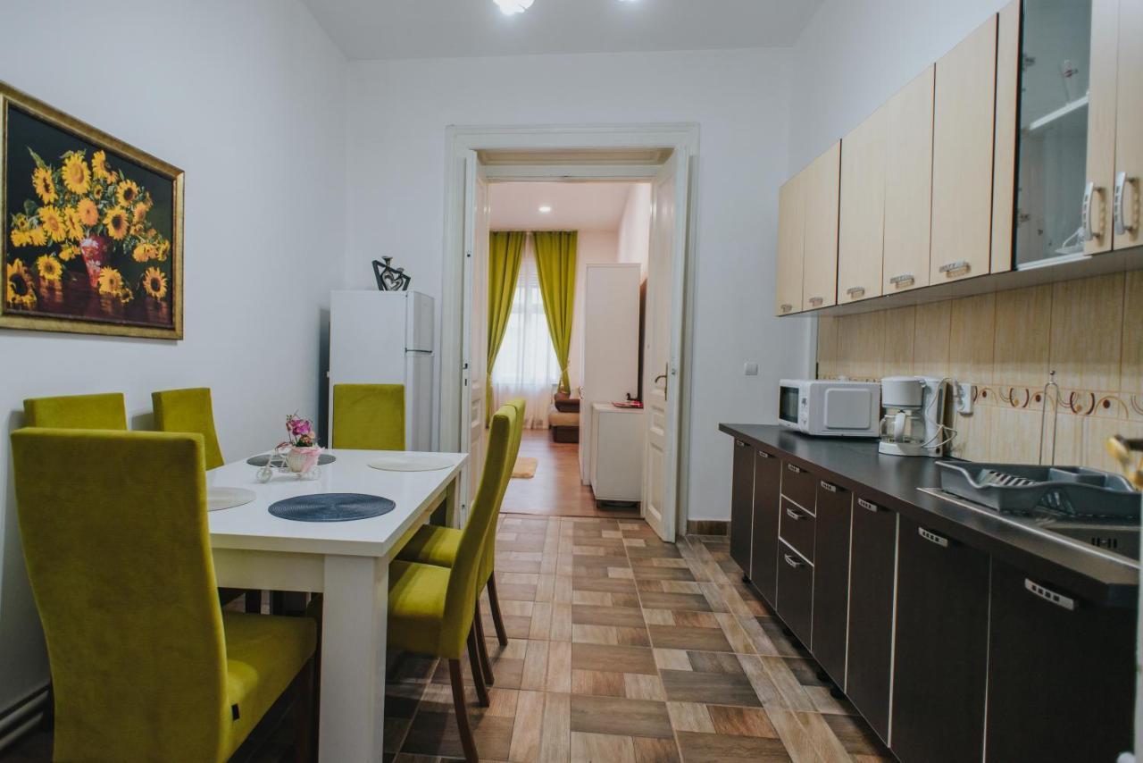 Noo'Vo Central Apartaments Oradea Eksteriør bilde